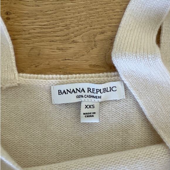 Banana Republic - 100% Cashmere Knit Sleeveless Cami Top in Cream - Picture 2 of 4